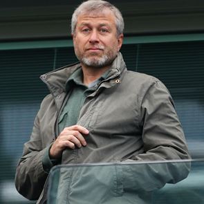 To βασιλικό -στην κυριολεξία- χρέος του Roman Abramovich