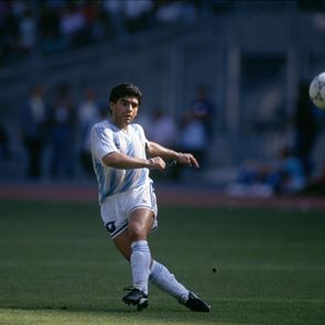 Γιατί ο Maradona αποτελούσε μεγαλύτερο ποδοσφαιρικό asset από Messi και Ronaldo