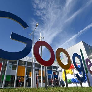 Η <em>Google</em> 'περιορίζει' το εργαλείο αναζήτησης με τεχνητή νοημοσύνη μετά τα περίεργα αποτελέσματα