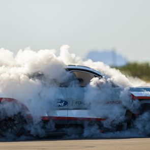 Ford Mustang Mach-Ε 1400, ένας πύραυλος εδάφους