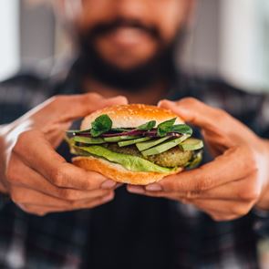 H διαφορά ανάμεσα σε μία χορτοφαγική και μία vegan δίαιτα