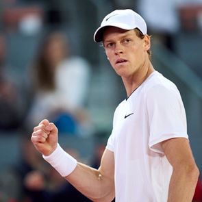 Jannik Sinner, πιο στυλάτος από ποτέ στο Roland Garros