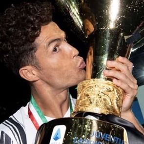 O Cristiano Ronaldo έκανε δώρο στον εαυτό του μία Bugatti 8 εκ. ευρώ