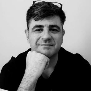 Βασίλης Μόραλης, ο κοσμηματοποιός από τη Θεσσαλονίκη με το αξιοζήλευτο πελατολόγιο