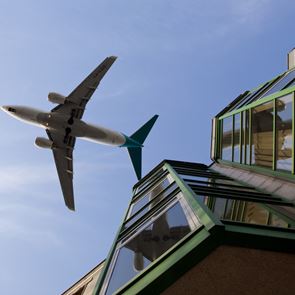 Σταθερή η υγεία του Alexei Navalny μετά την αερομετακομιδή του στο Βερολίνο