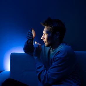 Μπορεί η χρήση κινητού να σου δημιουργήσει προβλήματα όρασης