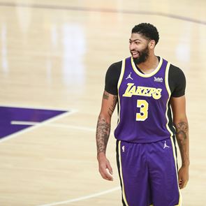 Anthony Davis, δια πυρός και σιδήρου