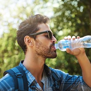 Τι θα συμβεί στο σώμα σου αν σταματήσεις να πίνεις νερό