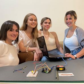 Ένα &quot;μαγικό&quot; χαλί γυμναστικής για το σαλόνι σου