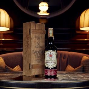 Η ακριβότερη συλλογή ουίσκι του κόσμου βγαίνει σε δημοπρασία