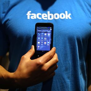 Γιατί η κυβέρνηση των ΗΠΑ τα βάζει με το Facebook
