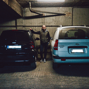 Ο άνθρωπος που έχει οδηγήσει 70.000 χιλιόμετρα σε ένα γκαράζ