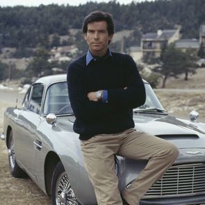 O Pierce Brosnan θέλει να δει γυναίκα James Bond