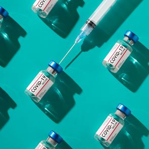 Pfizer, BioNTech και Moderna βγάζουν $1.000/δευτερόλεπτο χάρη στα εμβόλια