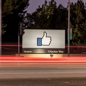 Meta εναντίον κυβερνομισθοφόρων