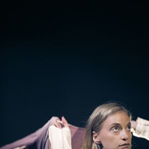 Η Λένα Δροσάκη όταν μιλά για τον εαυτό της νιώθει περίεργα