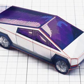 Ένα υπέροχο Tesla Cybertruck, φτιαγμένο από χαρτόνι