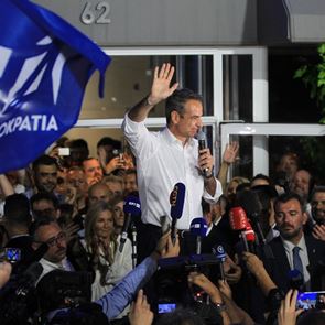 Τι σηματοδοτεί η νέα συντριπτική νίκη της ΝΔ