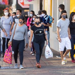 Κορονοϊός: Εκτόξευση με 3.565 νέα κρούσματα