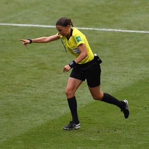 Το ποδόσφαιρο έχει ανάγκη &lt;em>γυναίκες&lt;/em> σαν την Stephanie Frappart