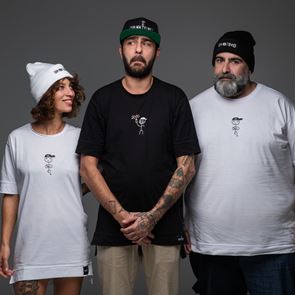 Hustler: Το νέο fashion brand που γεννήθηκε μέσα στο lockdown