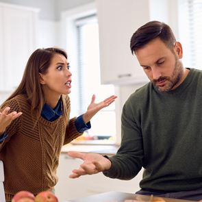 Το κόλπο για να σταματήσεις έναν τσακωμό πριν καν ξεκινήσει