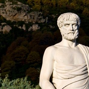 Οι 10 πιο σημαντικές φράσεις του Αριστοτέλη και η σημασία τους