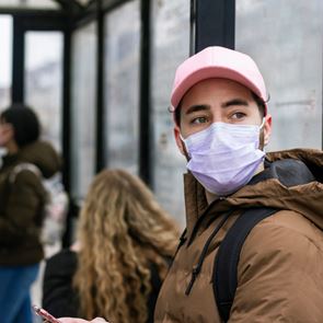 Κορονοϊός: Μαύρη Δευτέρα με 105 θανάτους και 608 διασωληνωμένους