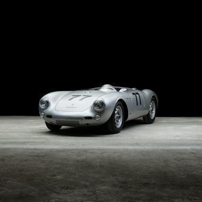 Η διαχρονική γοητεία της Porsche 550 Spyder