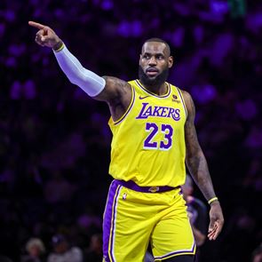 Ο LeBron James θα κάνει σημαντική ανακοίνωση: αλλαγή ομάδας ή αποσύρεται