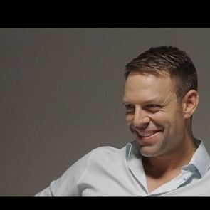 O Στέφανος Κασσελάκης είναι Κρητίκαρος, ψήφισε Παπανδρέου και θέλει δύο παιδιά