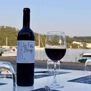 Τοπικά προϊόντα–διαμάντια με τη σφραγίδα του Skiathos Palace