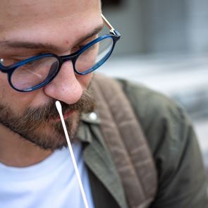 Self test από τη μύτη, όχι στο λαιμό