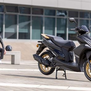 Μια ματιά στο νέο scooter Xpeed 125 RX της UM Motorcycles