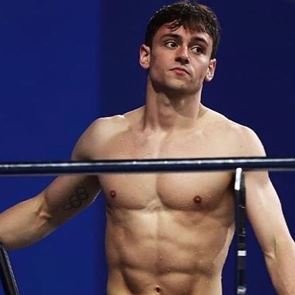 Τom Daley: Πώς να γίνεσαι viral στους <em>Ολυμπιακούς</em>, πλέκοντας
