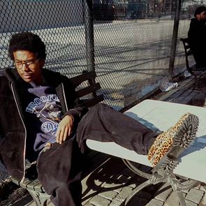 Η Supreme και η Timberland επανεφεύρουν τα boat shoes