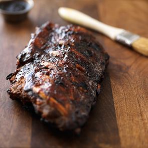 Dream job: Ζητείται άτομο για να ταξιδεύει και να τρώει BBQ