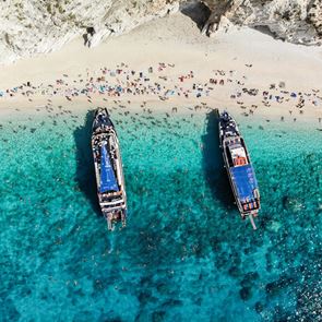 Η Λευκάδα είναι (και) οι παραλίες