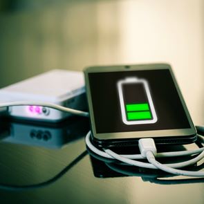 Το κινητό φορτίζει πολύ καλύτερα στο flight mode