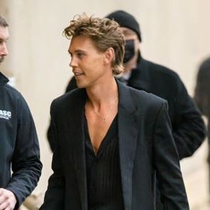 Κι αν το διαφανές πουκάμισο ήρθε για να μείνει