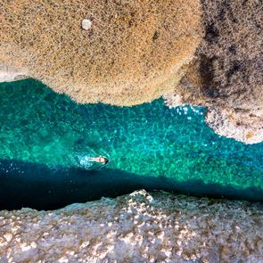 Δύο ελληνικά νησιά στα must για &lt;em>διακοπές&lt;/em> του National Geographic