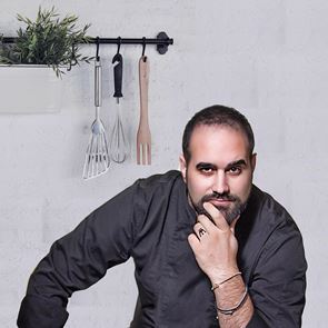 Ο Άγγελος Μπακόπουλος γεννήθηκε για να γίνει μάγειρας