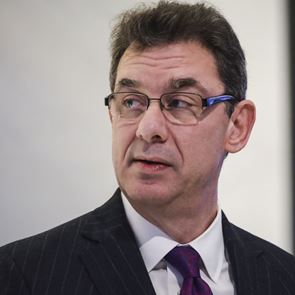 Ο λόγος που ο Albert Bourla της Pfizer έφυγε από την Ελλάδα