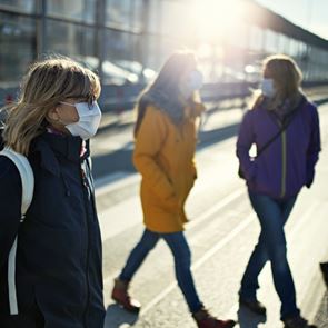 Κορονοϊός: 23.340 νέα κρούσματα και 106 θάνατοι σε μία ημέρα