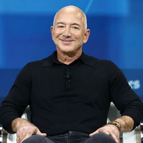Δείτε τον γιγαντιαίο πύραυλο New Glenn του Jeff Bezos που πήγε για πρώτη φορά στο διάστημα