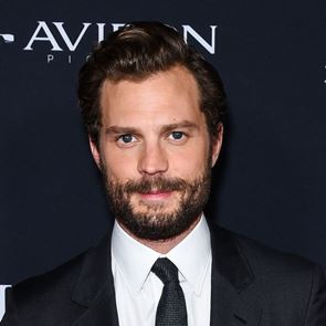 Grooming tips για περιποιημένη, φυσική γενειάδα σαν του Jamie Dornan