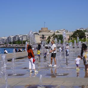 Ο καύσωνας του Ιουλίου-Όσα έμαθε η ΕΜΥ, τι να περιμένουμε