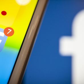 Το &lt;em>Facebook&lt;/em> πολεμά τα fake news με βαθμολόγηση αξιοπιστίας των χρηστών του