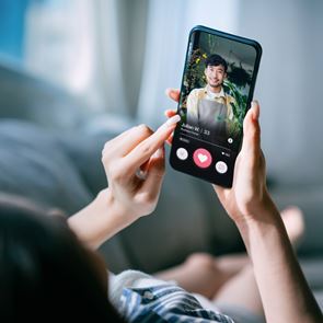Αυτό είναι το dating app που απευθύνεται σε άνδρες με μικρό πέος