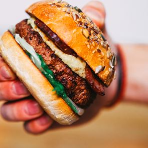 3 απροσδόκητα burgers για νόστιμο Σαββατοκύριακο